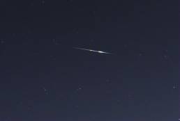 Draconid meteors and Northern lights (Aurora borealis)